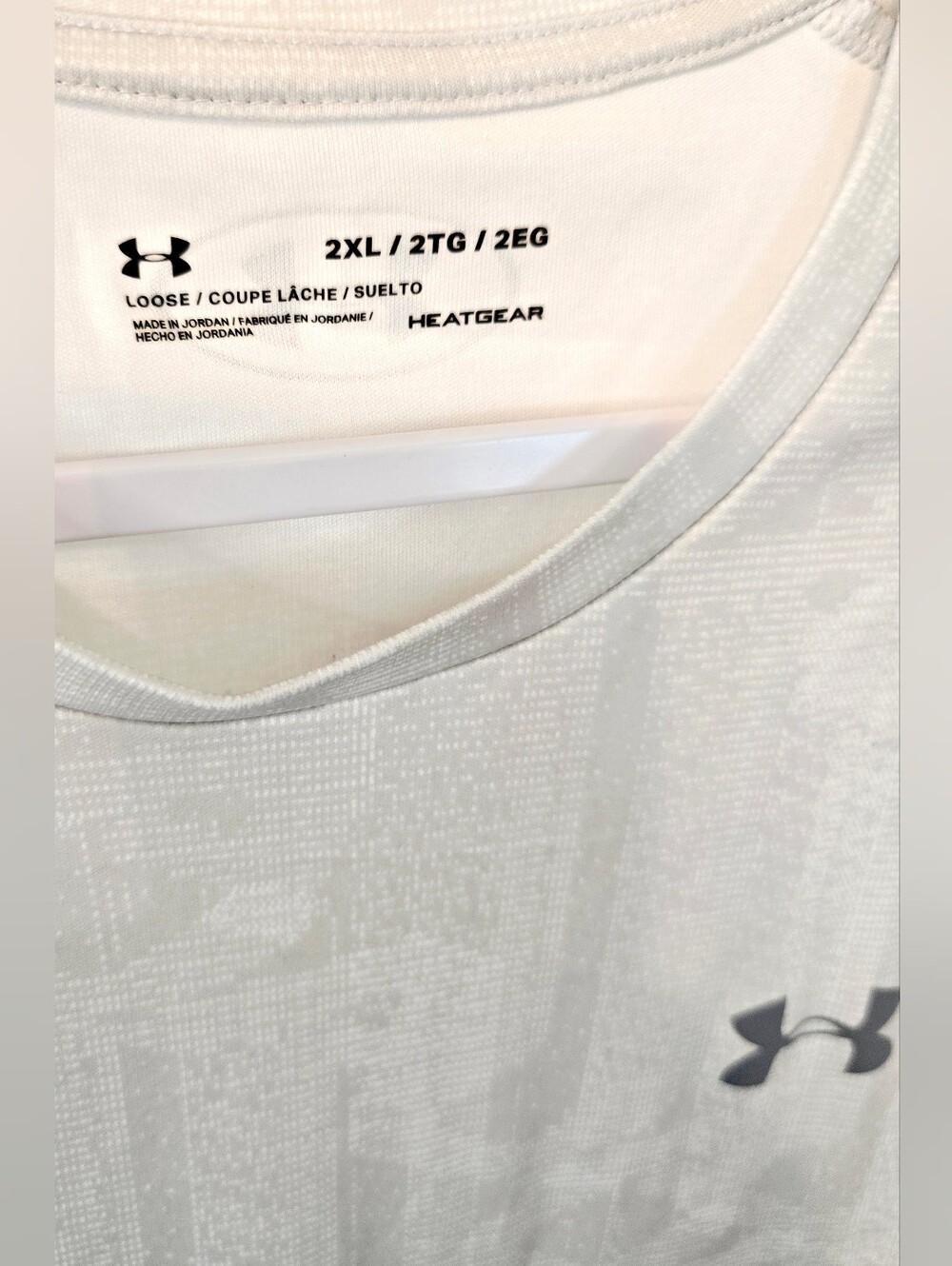 Under Armour HeatGear Performance Athletic Training Gym Running Tee Moisture Wic - Picture 4 of 4